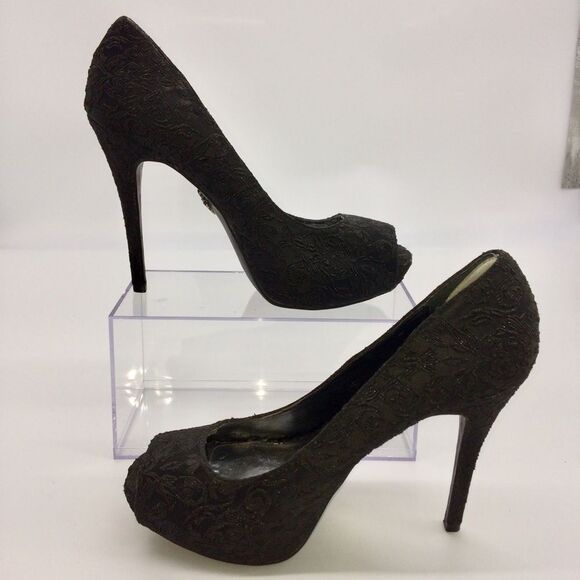 Simply Vera by Vera Wang Richly Textured Brocade Fabric Open Toe Dress Pump - Picture 1 of 12